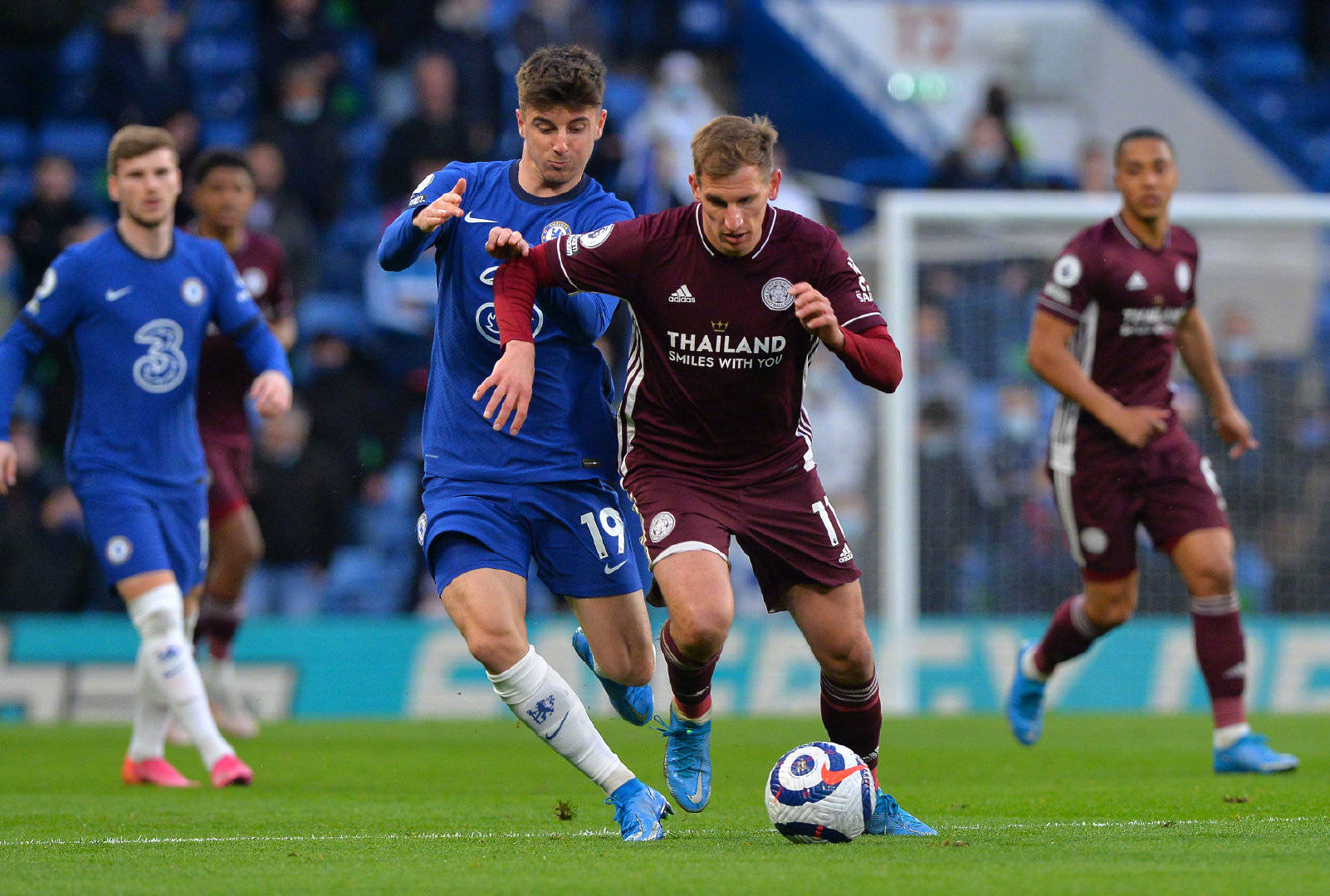 体育FIFA男足排名：国足连败积分大失血 排名下滑